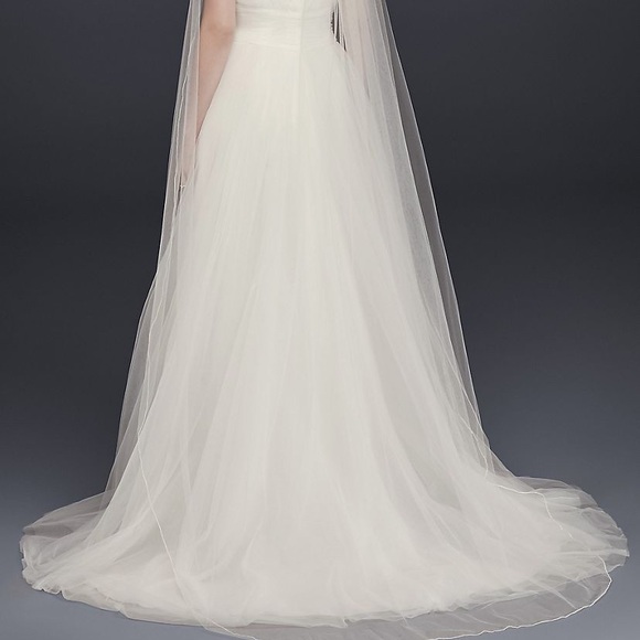 David's Bridal Accessories - David’s Bridal Chapel length Veil Ivory